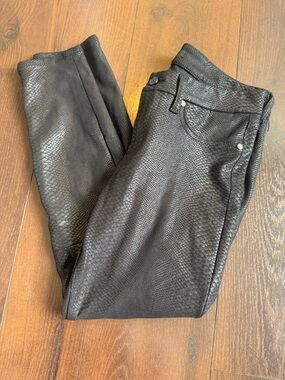 Seven for all mankind 28 coated black snake skinny jeans pants women